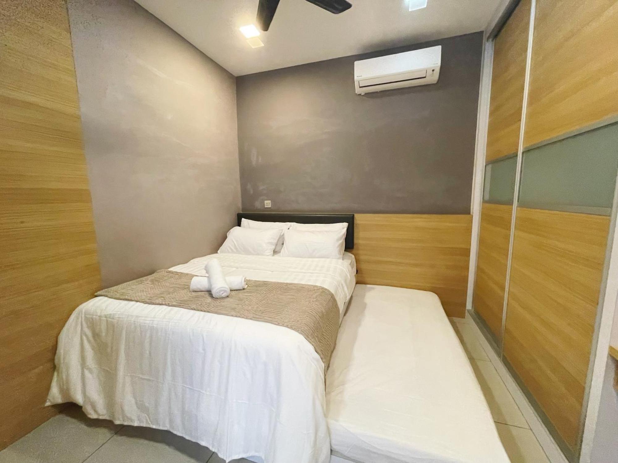 Apartment Austin Regency High 2-5pax Netflix Johor Bahru